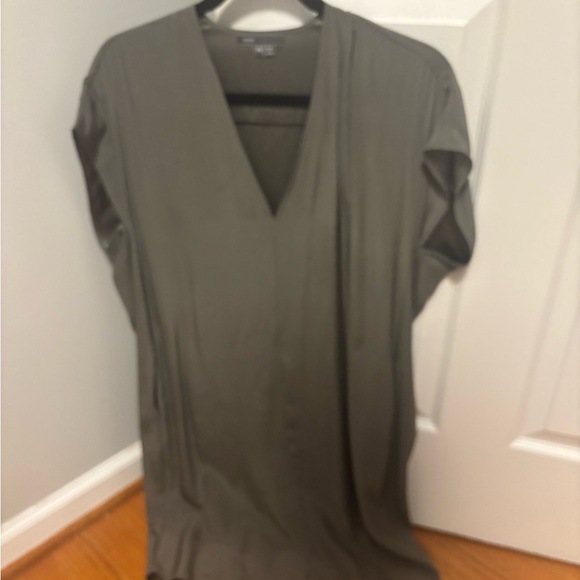 Vince Green Boxy Tunic Blouse - Picture 1 of 3